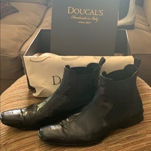 All black Doucals boots